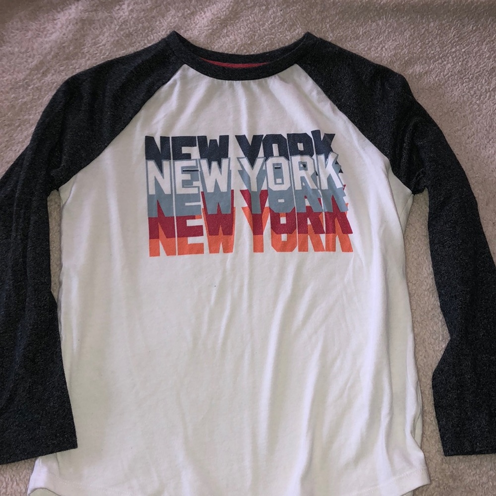Boy’s Old Navy long sleeve tee
